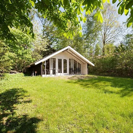 Дом отдыха Holiday Home Lyngsporet III *
