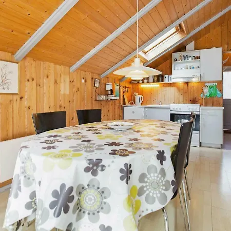 Holiday Home Lyngsporet III * Helsinge